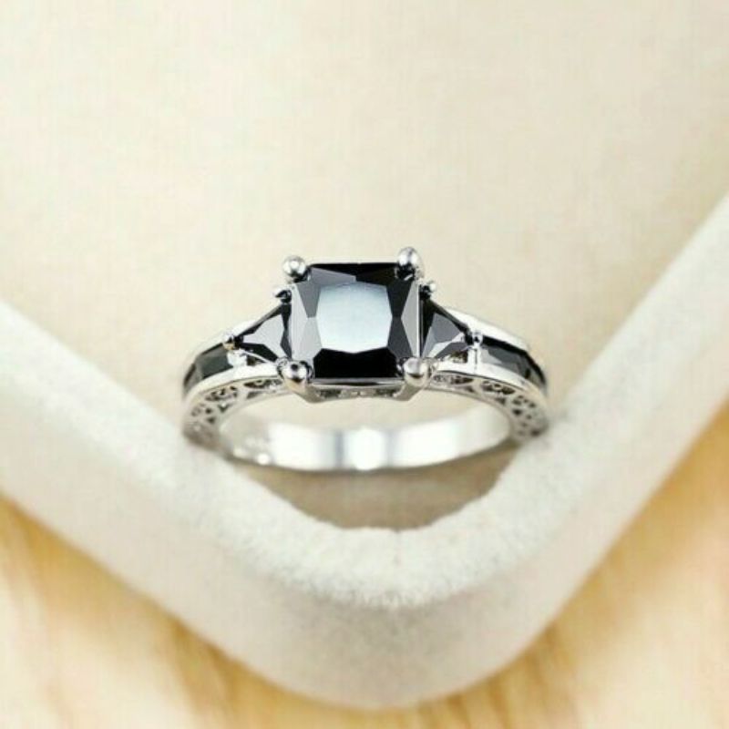 Elegant Engagement Rings for Women