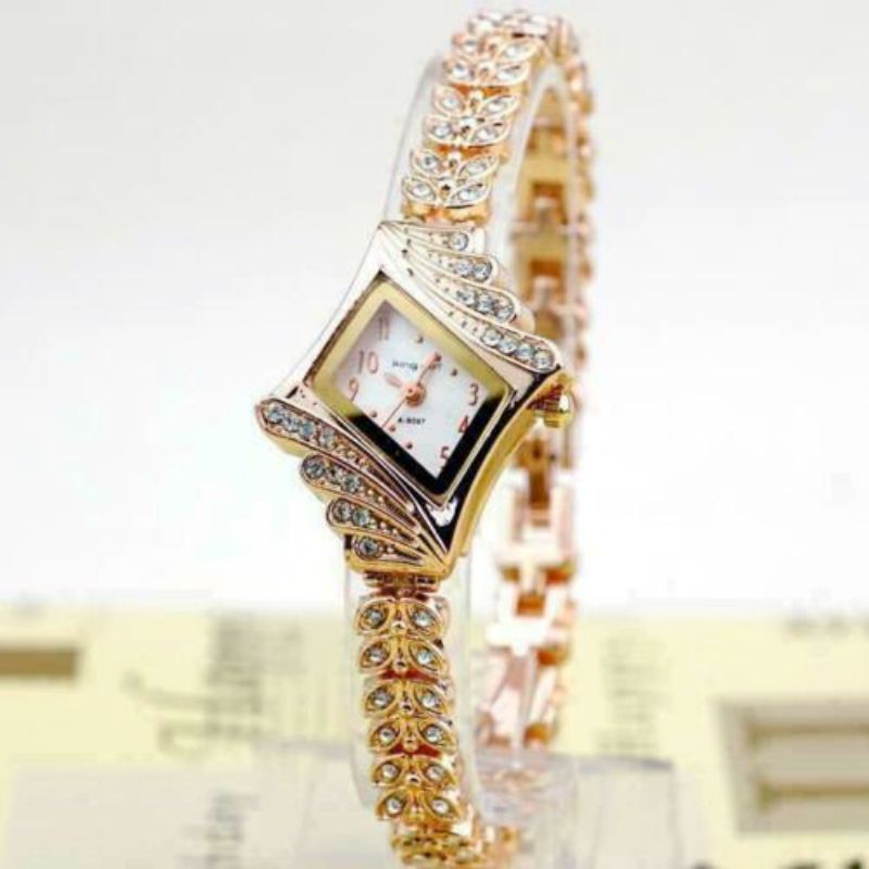 Elegant Wrist Watch for Women Quartz Bracelet Watch